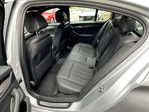 Used 2021 BMW 530i xDrive image 22