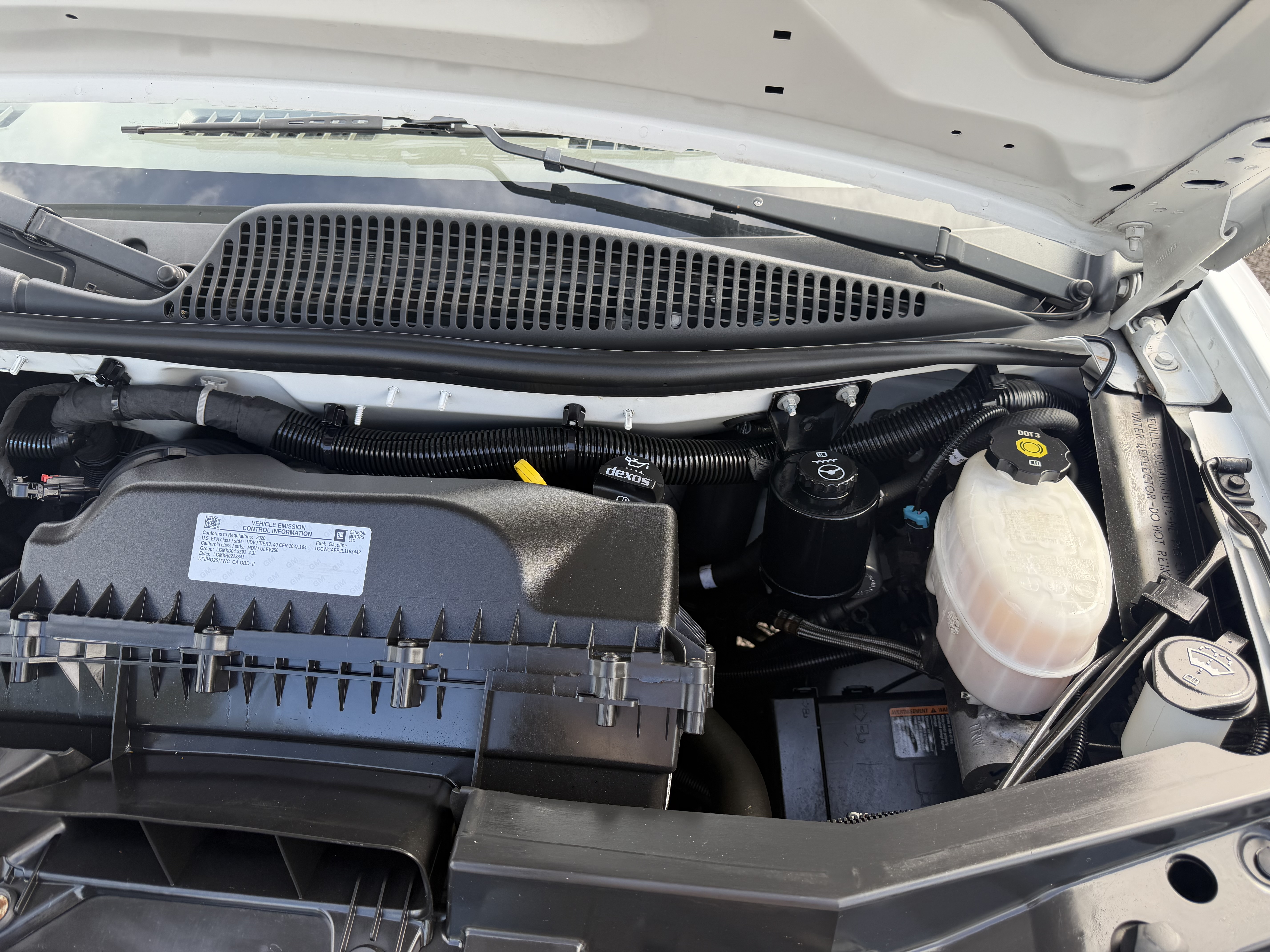 Used 2020 Chevrolet Express 2500 UNAVAIL RWD image 25