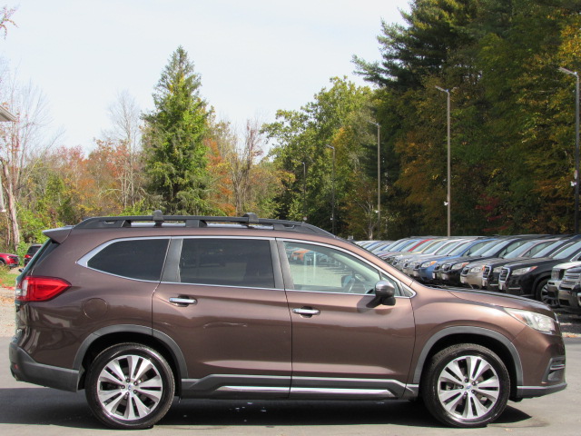 Used 2019 Subaru Ascent Touring 7-Passenger AWD/4WD image 11