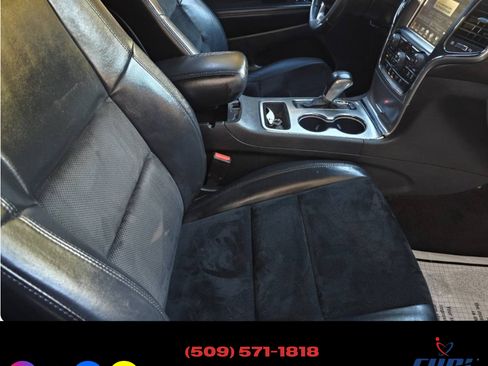 Used 2017 Jeep Grand Cherokee Altitude image 22