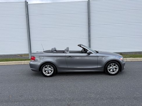 Used 2009 BMW 128i image 16