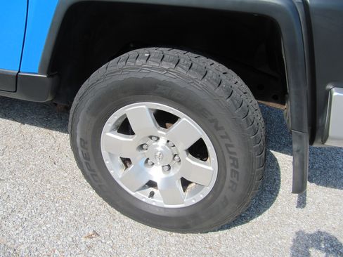 Used 2007 Toyota FJ Cruiser image 4