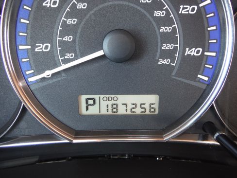 Used 2012 Subaru Forester 2.5X AWD/4WD image 16