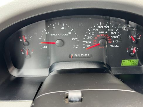 Used 2007 Ford F150 XLT image 10