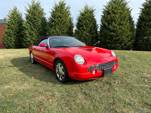 Used 2002 Ford Thunderbird image 22