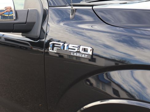 Used 2015 Ford F150 Lariat image 11
