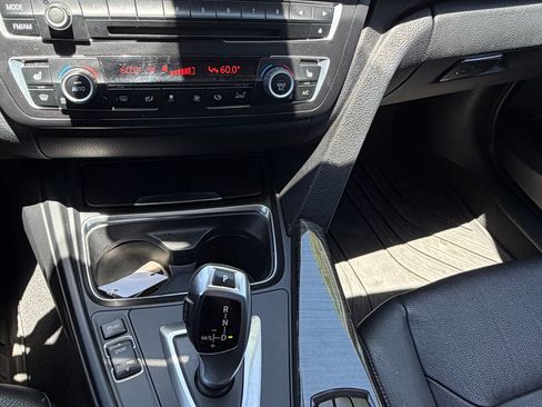 Used 2013 BMW 320i xDrive Sedan AWD/4WD image 13
