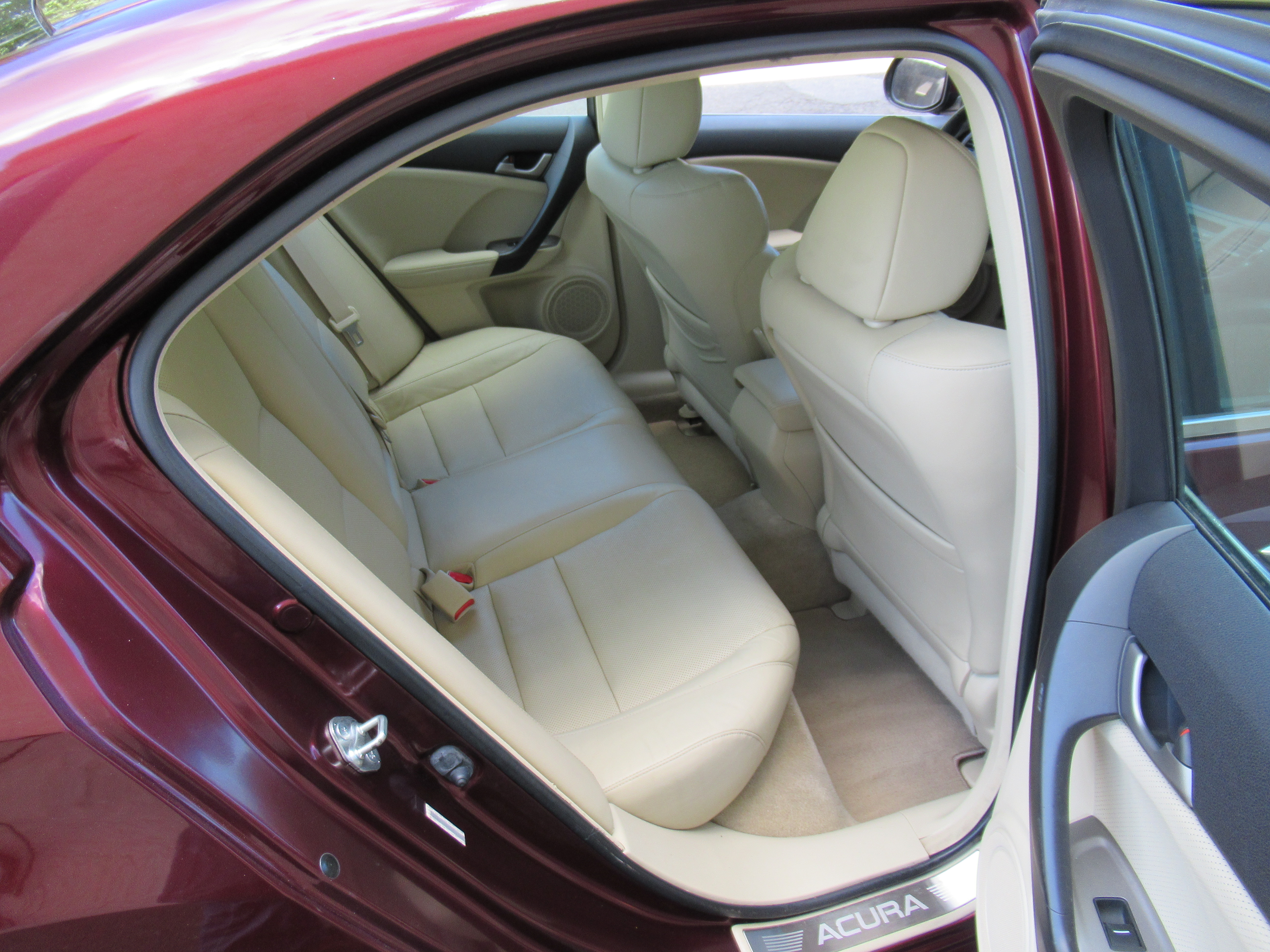 Used 2010 Acura TSX Sedan FWD image 16