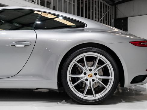 Used 2019 Porsche 911 Carrera S Coupe RWD image 11
