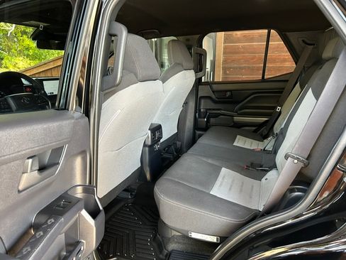 Used 2025 Toyota 4Runner 4WD TRD-Off Road image 14