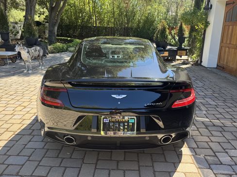 Used 2014 Aston Martin Vanquish Coupe RWD image 3