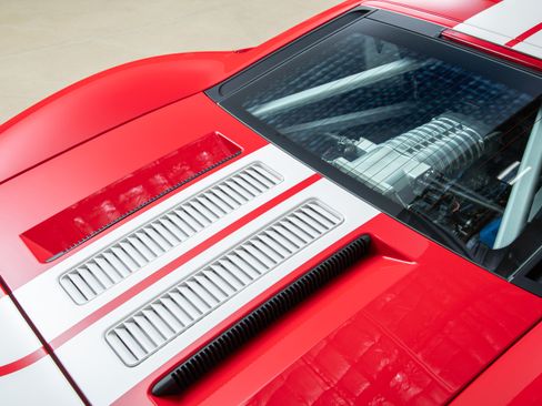 Used 2005 Ford GT RWD image 77