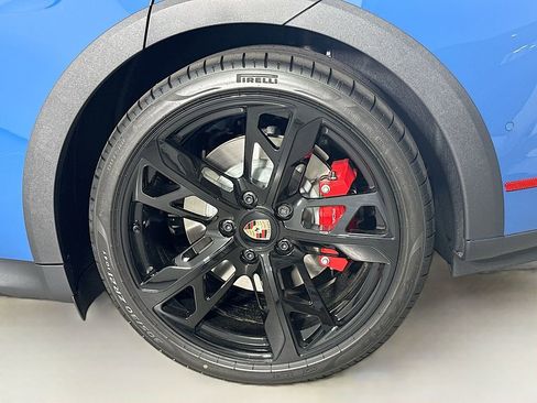 New 2026 Porsche Taycan 4S image 34