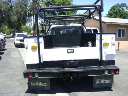 Used 2016 Ford F450 4x4 Regular Cab Super Duty image 7