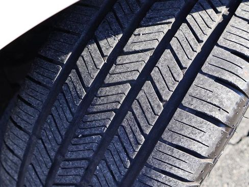 Used 2017 BMW 540i xDrive image 31