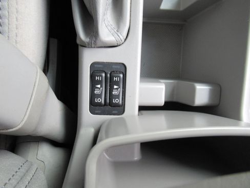 Used 2013 Subaru Forester 2.5X Premium AWD/4WD image 21