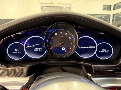 Used 2019 Porsche Panamera GTS image 12