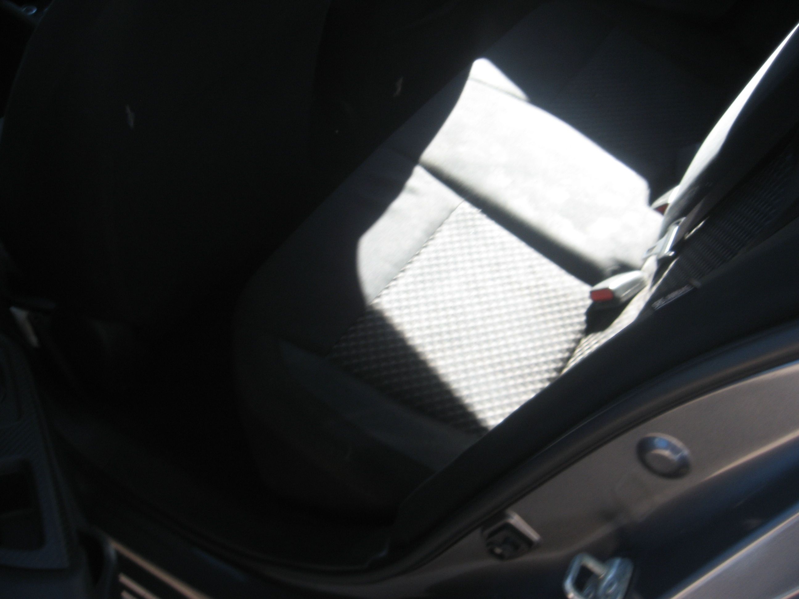 Used 2020 Nissan Versa S FWD image 7