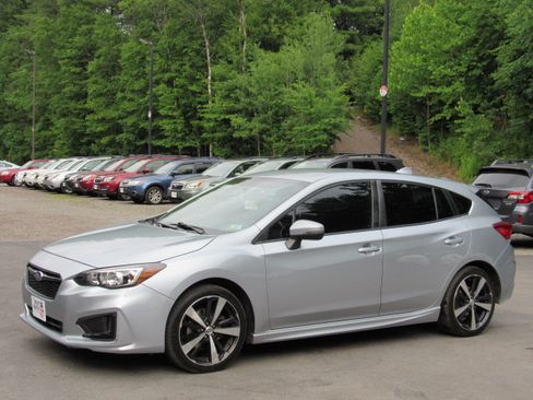 Used 2017 Subaru Impreza 2.0i Sport Hatchback AWD/4WD image 4