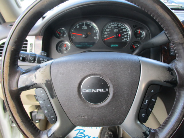 Used 2012 GMC Yukon AWD Denali image 38