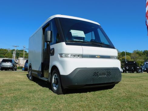 New 2025 Chevrolet Brightdrop 400 image 8