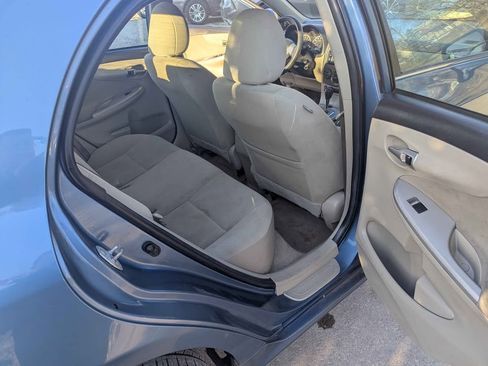 Used 2013 Toyota Corolla image 8