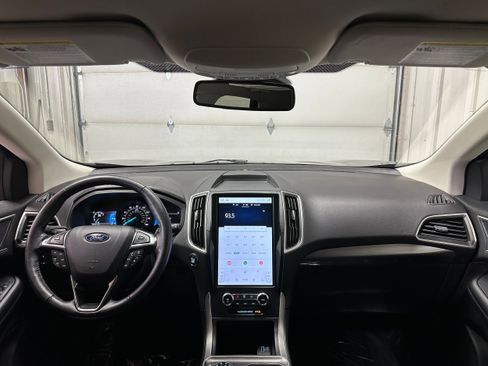 Certified 2024 Ford Edge SEL image 2