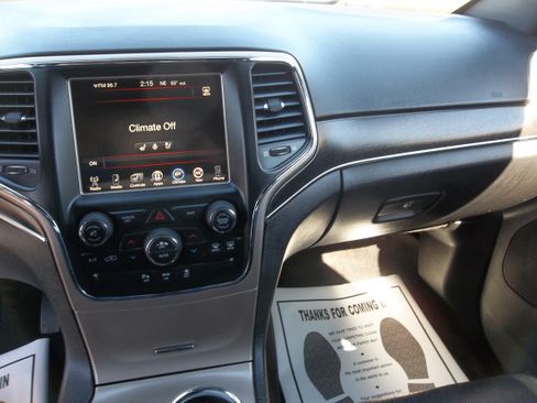 Used 2015 Jeep Grand Cherokee Limited image 10