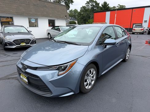 Used 2026 Toyota Corolla LE Sedan FWD image 24