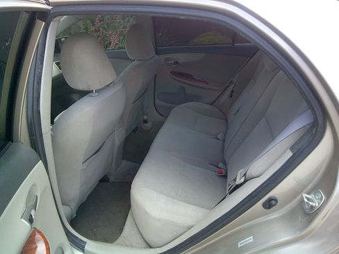 Used 2009 Toyota Corolla XLE FWD image 7