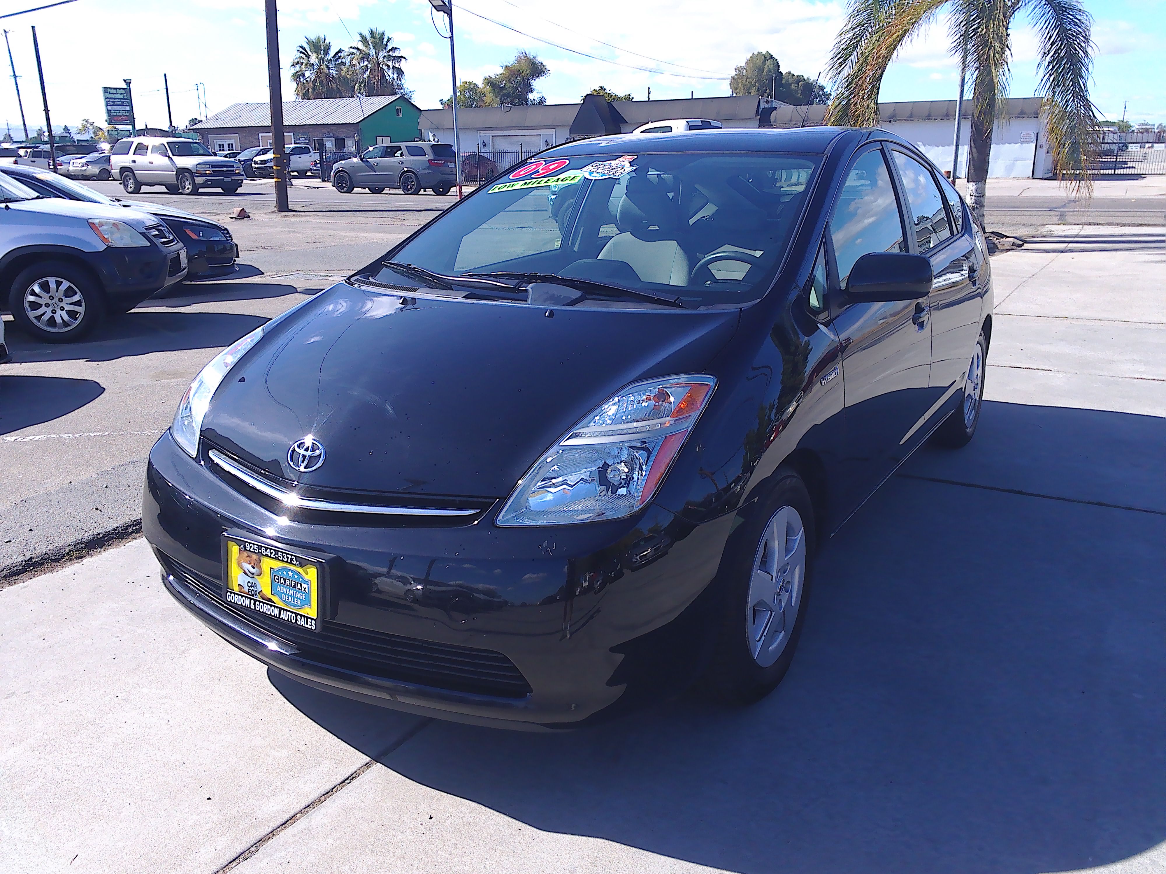 Used 2009 Toyota Prius Two FWD image 2