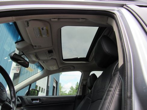 Used 2015 Subaru Outback 3.6R Limited AWD/4WD image 22