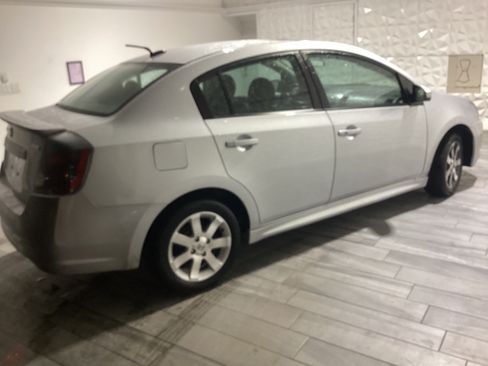 Used 2012 Nissan Sentra SR image 7
