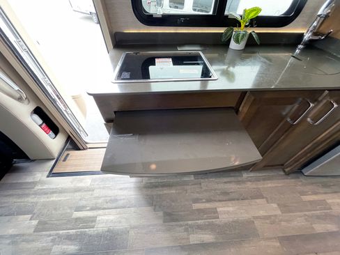 Used 2020 Mercedes-Benz Sprinter 4500 image 16