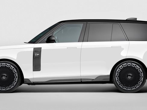 Used 2026 Land Rover Range Rover SE image 3