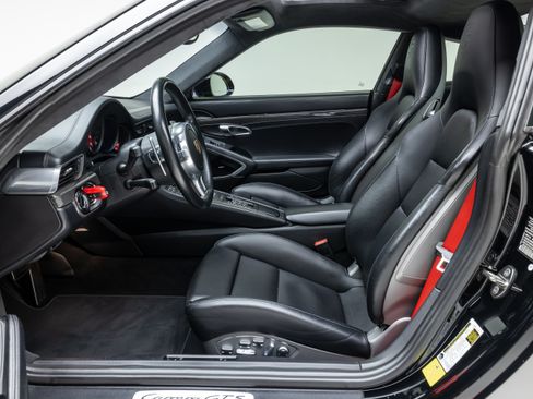 Used 2016 Porsche 911 Carrera GTS image 5