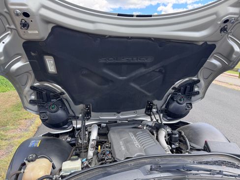 Used 2008 Pontiac Solstice GXP image 28