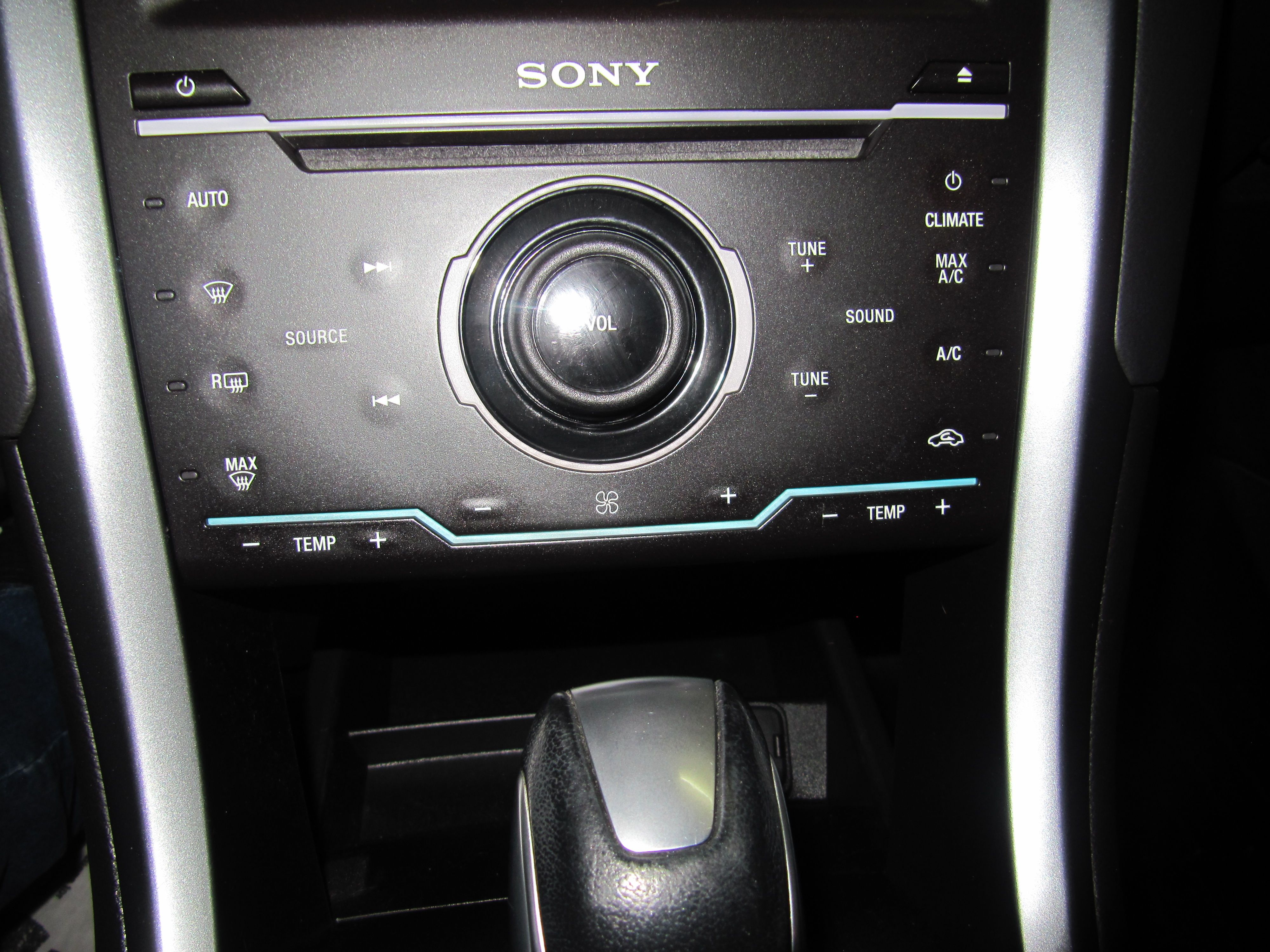 Used 2015 Ford Fusion Titanium AWD image 17