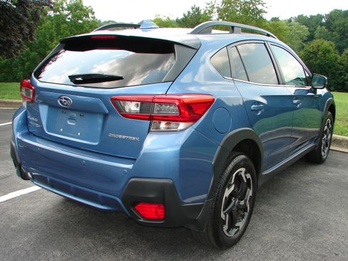 Used 2021 Subaru Crosstrek 2.5i Limited AWD/4WD image 12