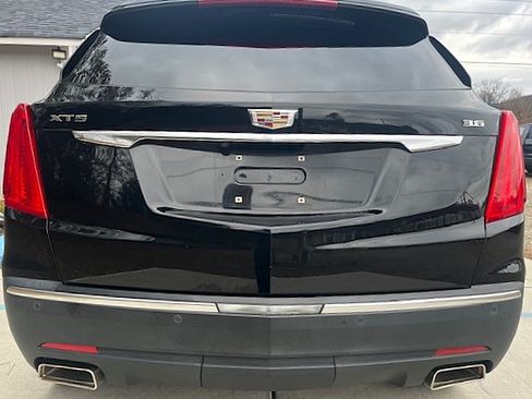 Used 2017 Cadillac XT5 Premium Luxury image 11