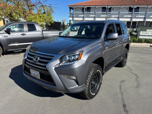 Used 2018 Lexus GX 460 image 5