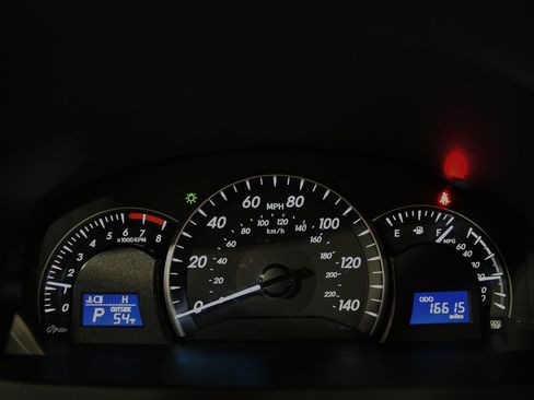 Used 2012 Toyota Camry LE image 23