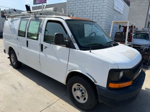 Used 2007 Chevrolet Express 2500 UNAVAIL RWD image 1