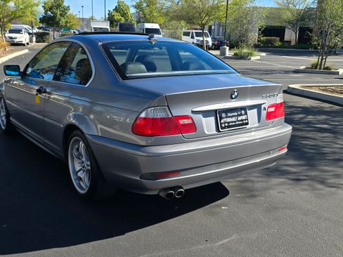 Used 2006 BMW 330Ci image 41
