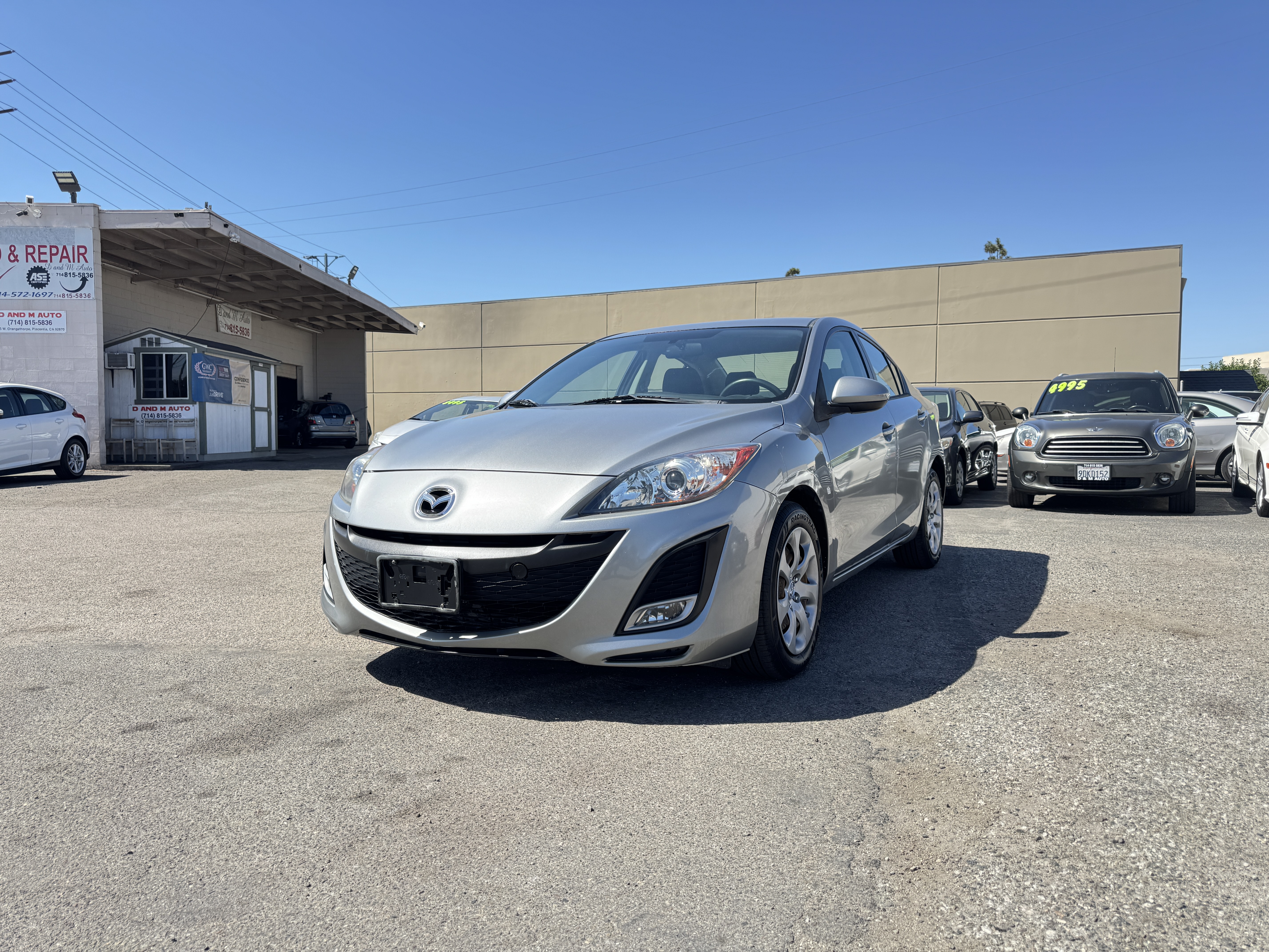 Used 2011 MAZDA MAZDA3 i Sport Sedan FWD image 2