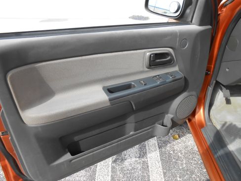 Used 2005 Chevrolet Colorado image 12