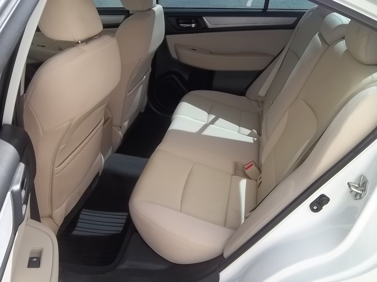 Used 2015 Subaru Legacy 2.5i Premium AWD/4WD image 25