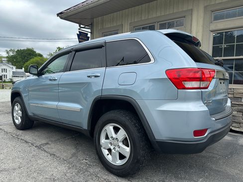Used 2012 Jeep Grand Cherokee Laredo image 3