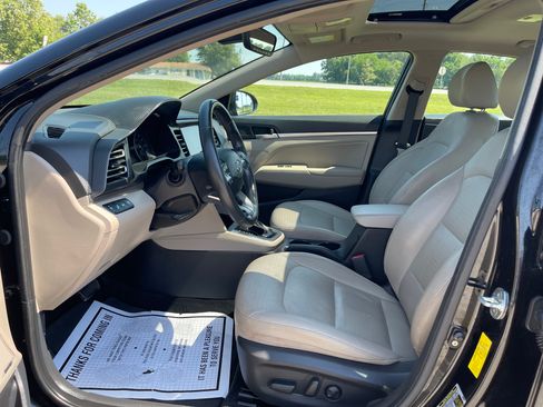 Used 2019 Hyundai Elantra Limited image 7