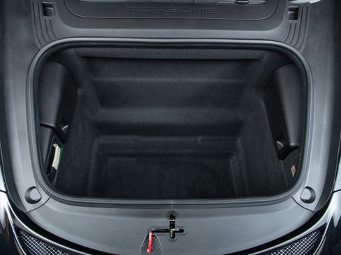 Used 2016 Porsche Cayman GT4 image 31